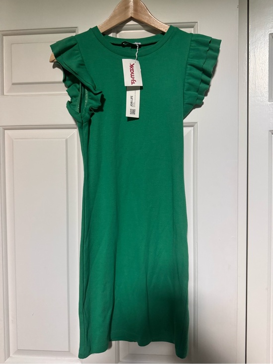 Zara Dresses & Skirts - Zara Green Ruffle Sleeve Casual Dress